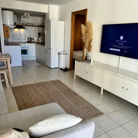 Ibiza - - Sleeps 4 - Old Town Apartman *